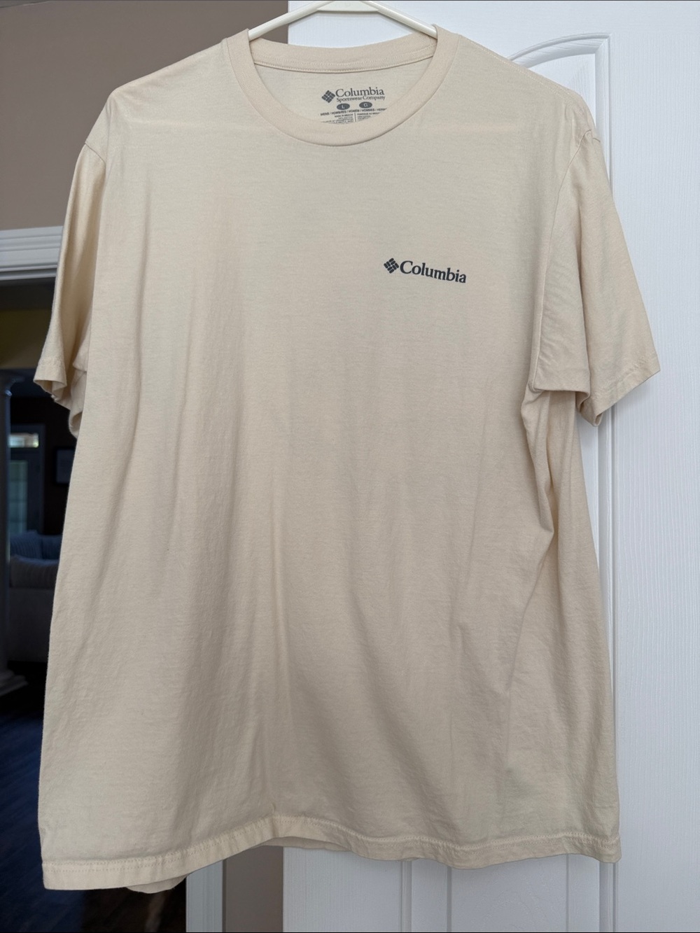 Columbia Men’s Beige Short-Sleeve Logo Tee